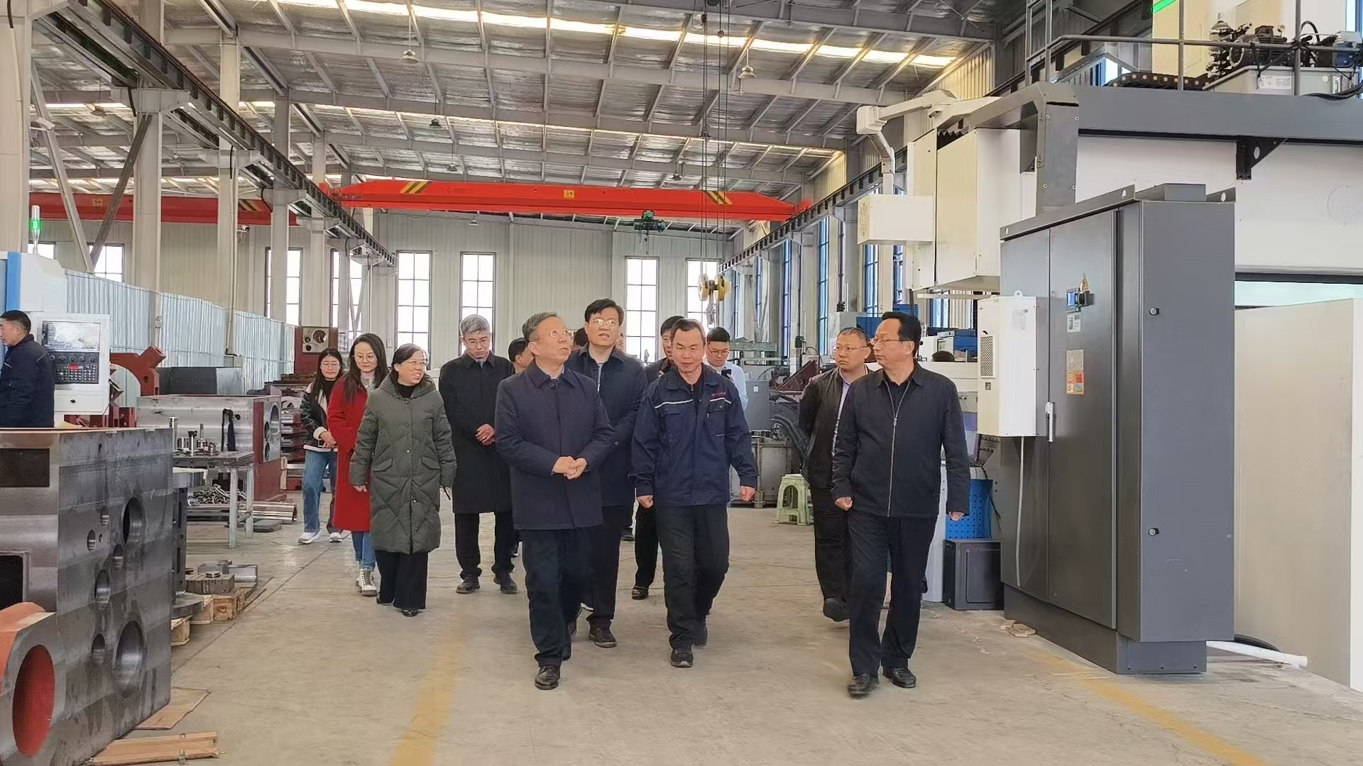 德州領導參觀工廠4.jpg